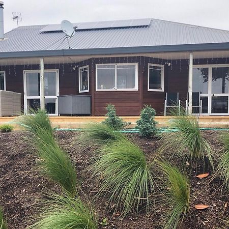 Pukeko Lodge Bnb 뉴플리머스 외부 사진