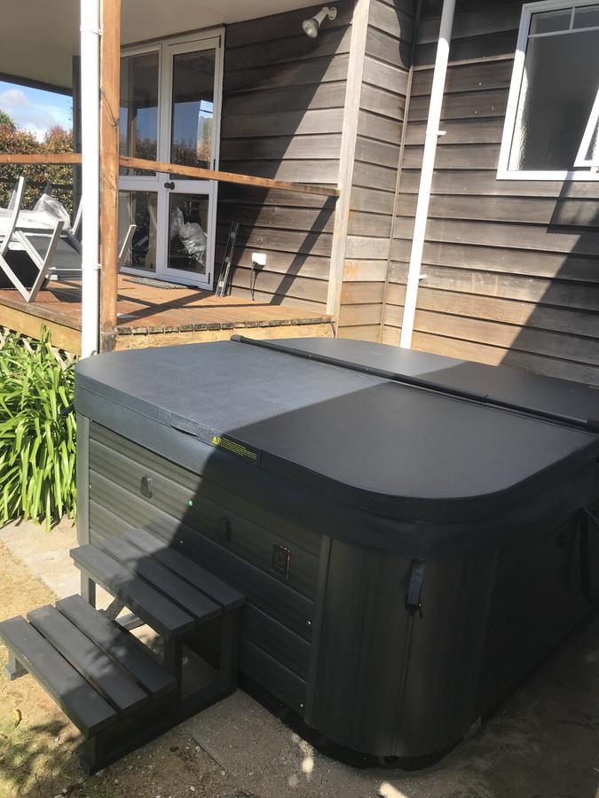 Pukeko Lodge Bnb 뉴플리머스 외부 사진